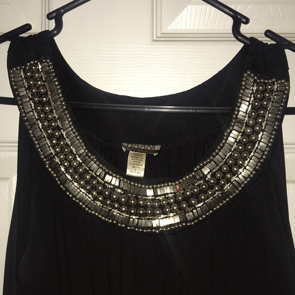 Stretchy material - Picture 2 of 2